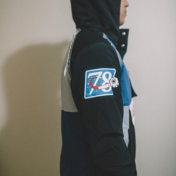 MISHKA NASA KEEP WATCH ANORAK JACKET - Picture 2 of 9